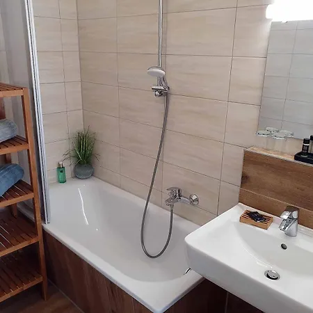 Apartmenthaus Feuerbach * Leipzig